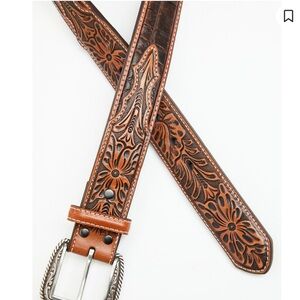 Size 34 Ariat Croc Floral Tabs Belt